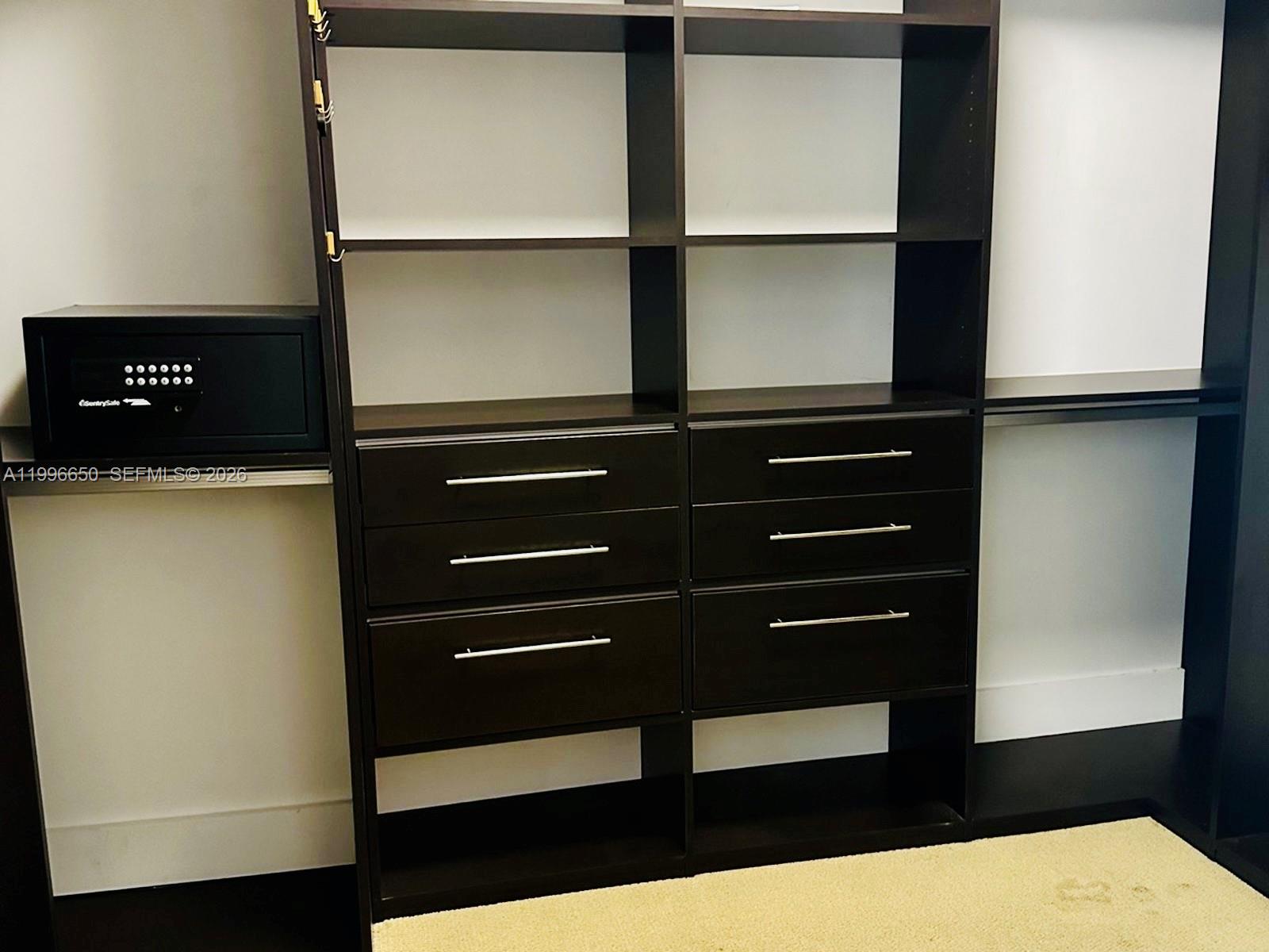 THE PENINSULA II CONDO - Residential Lease