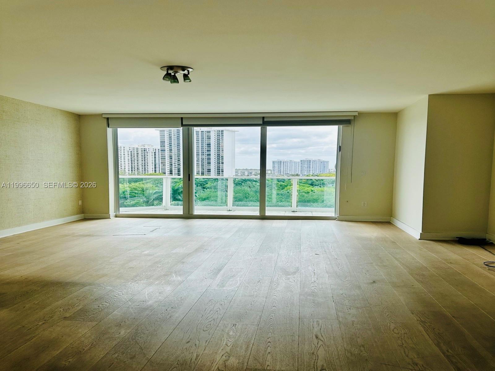 THE PENINSULA II CONDO - Residential Lease