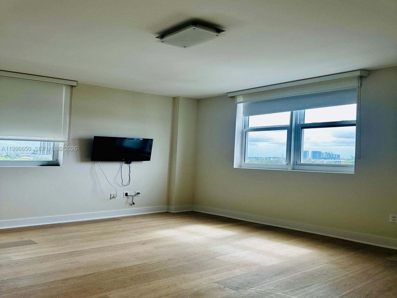 THE PENINSULA II CONDO - Residential Lease