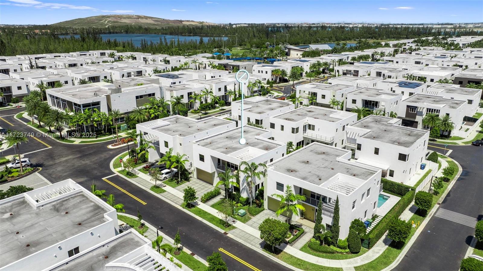 Property for Sale at 7457 Nw 101st Ave, Doral, Miami-Dade County, Florida - Bedrooms: 5 
Bathrooms: 5  - $1,695,000