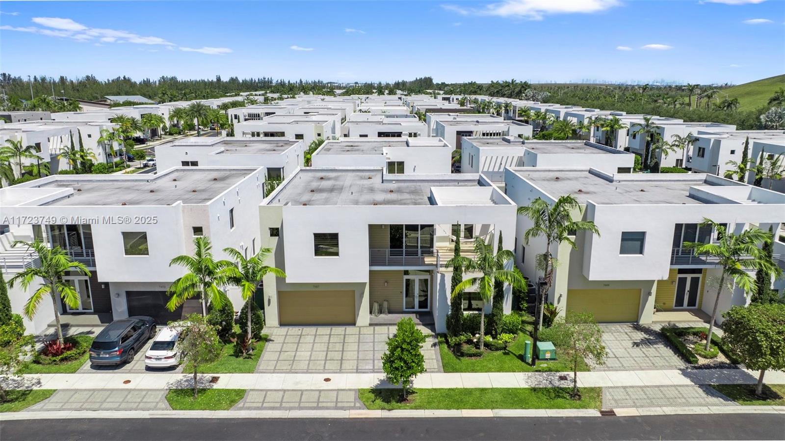 Property for Sale at 7457 Nw 101st Ave, Doral, Miami-Dade County, Florida - Bedrooms: 5 
Bathrooms: 5  - $1,720,000