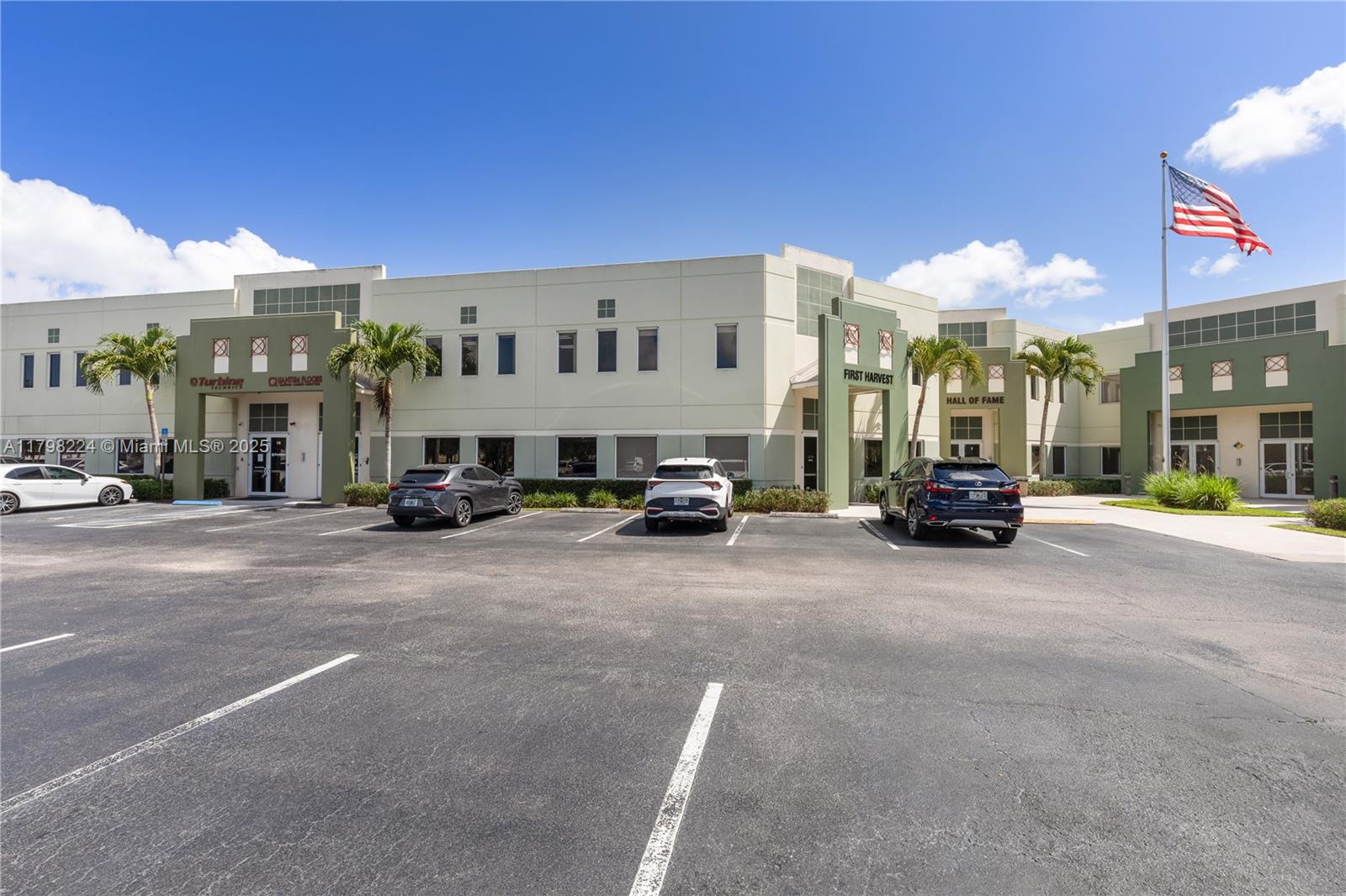 1200 S Rogers Cir 9