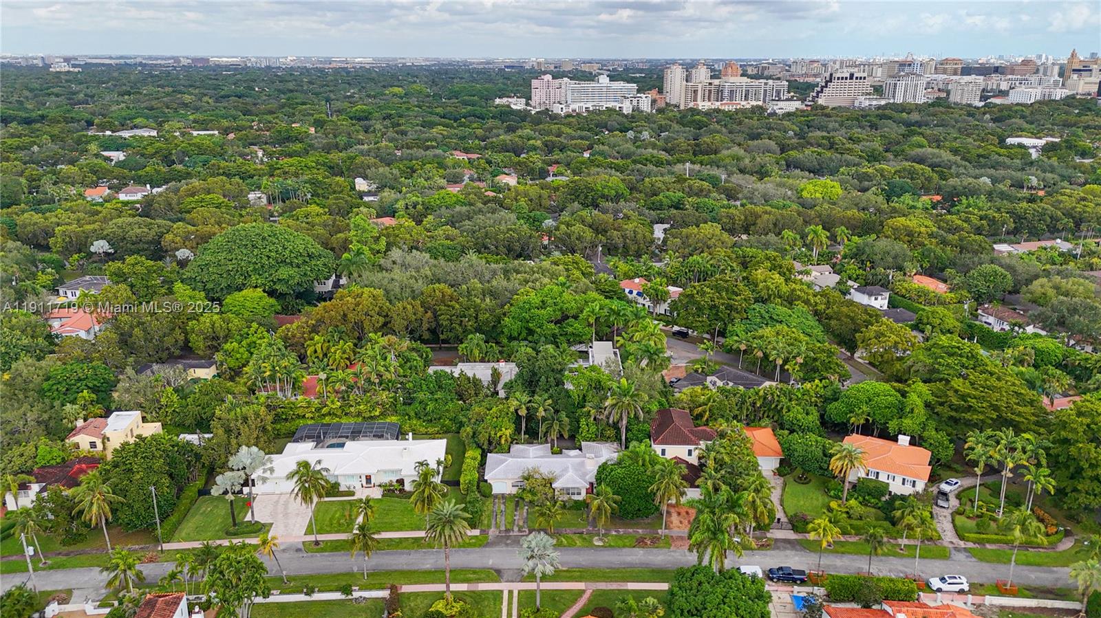 CORAL GABLES COUNTRY CLUB - Land