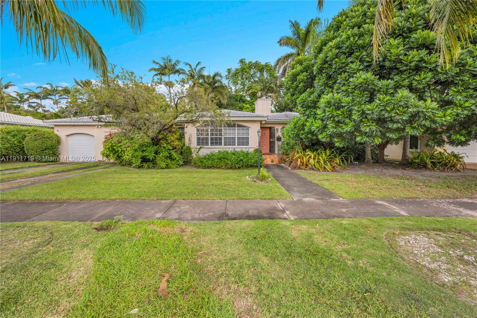 CORAL GABLES COUNTRY CLUB - Land