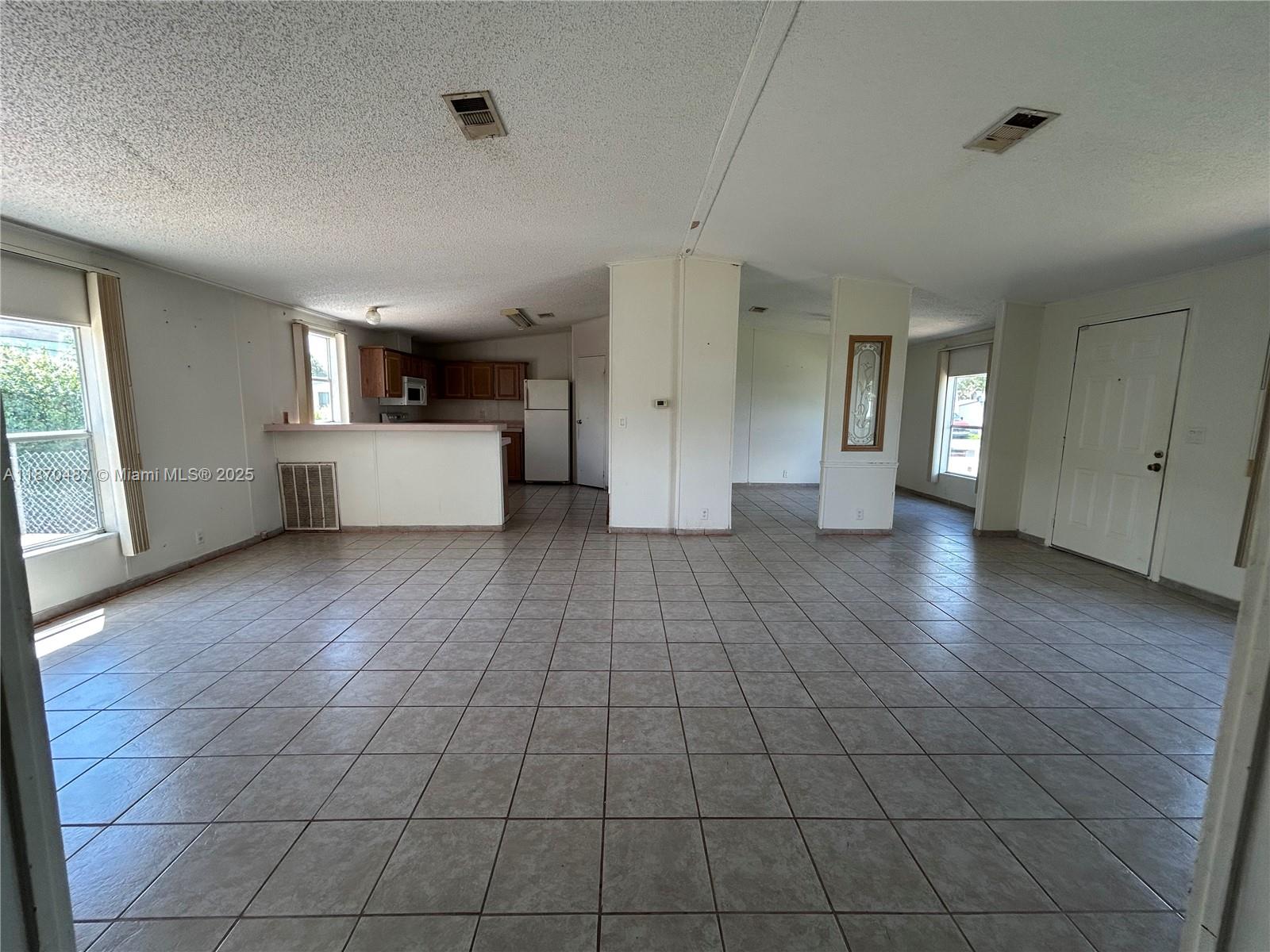 35250 SW 177th Court #166, Homestead, FL, 33034/$219,000 2 35250 SW 177th Court #166