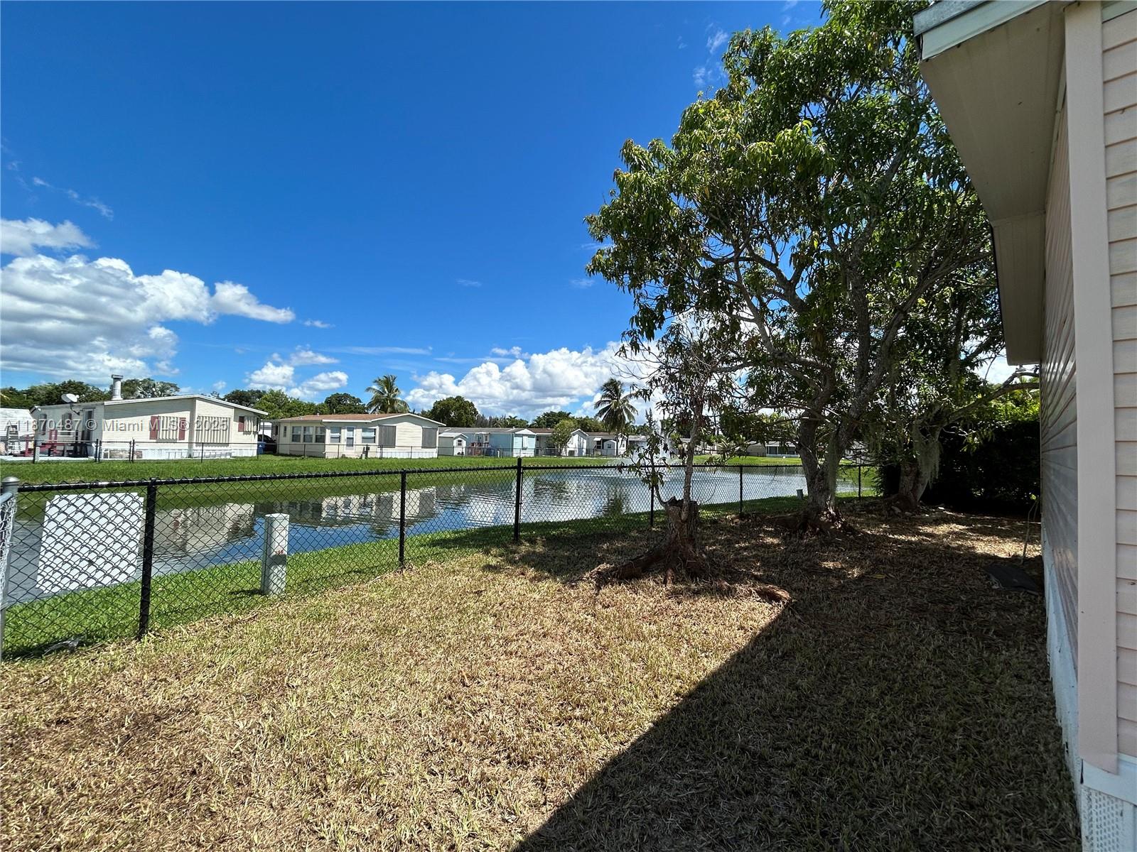 35250 SW 177th Court #166, Homestead, FL, 33034/$219,000 1 35250 SW 177th Court #166