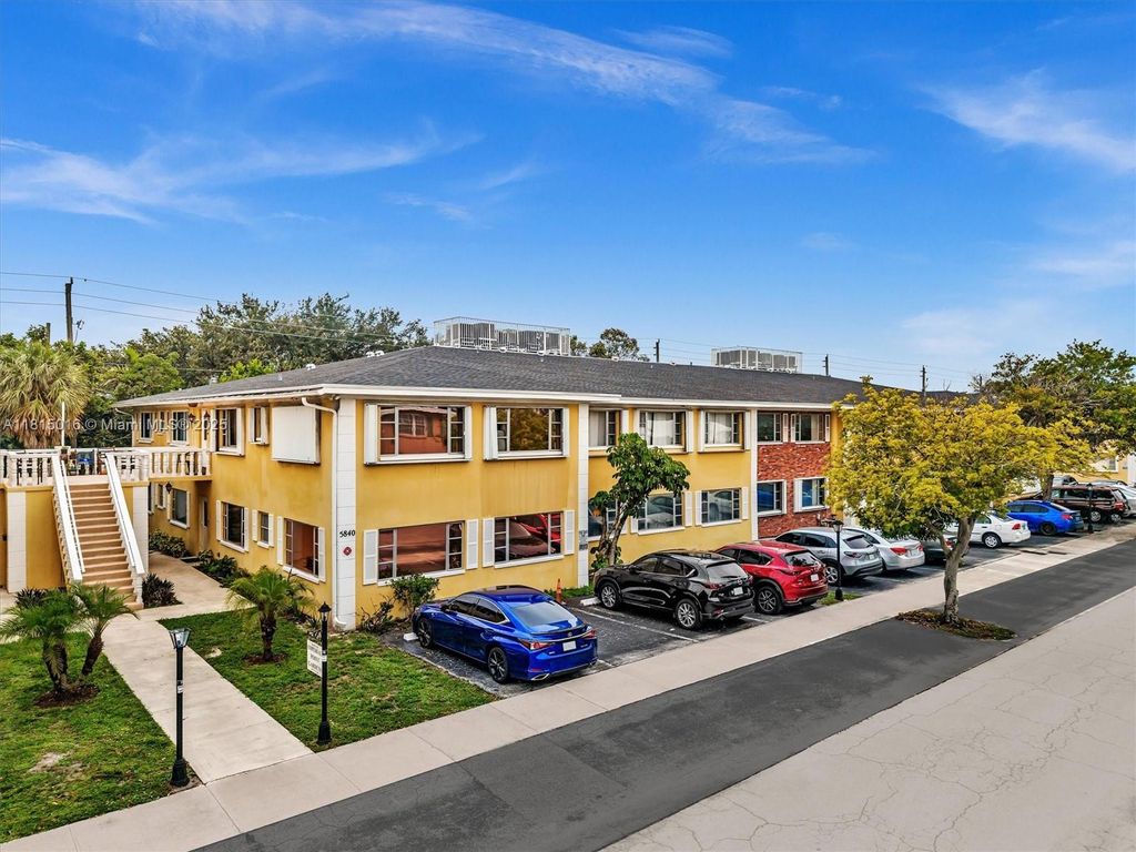 Photo of 5840 NE 22nd Way #721, Fort Lauderdale, FL 33308 (MLS # A11815016)