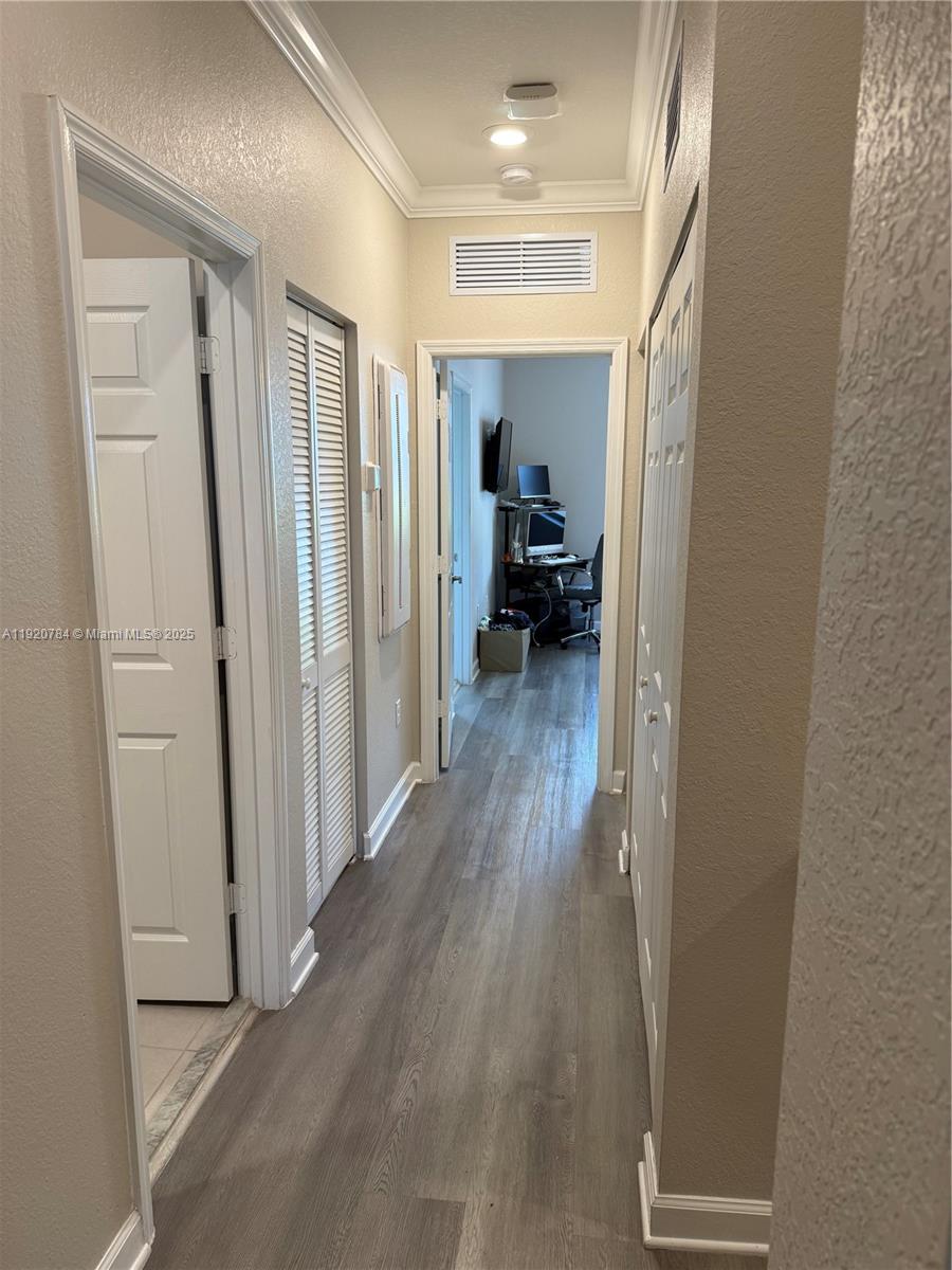 TROTTERS CHASE - Residential