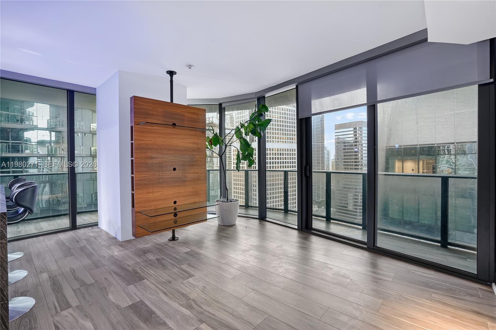 801 SMA RESIDENCES CONDO - Residential