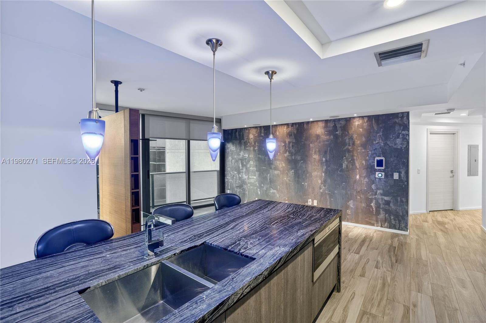 801 SMA RESIDENCES CONDO - Residential