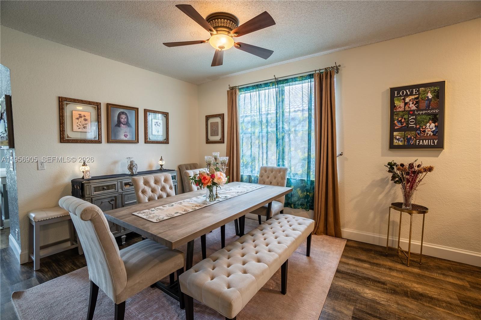 WYNDHAM LAKES NORTH - Residential