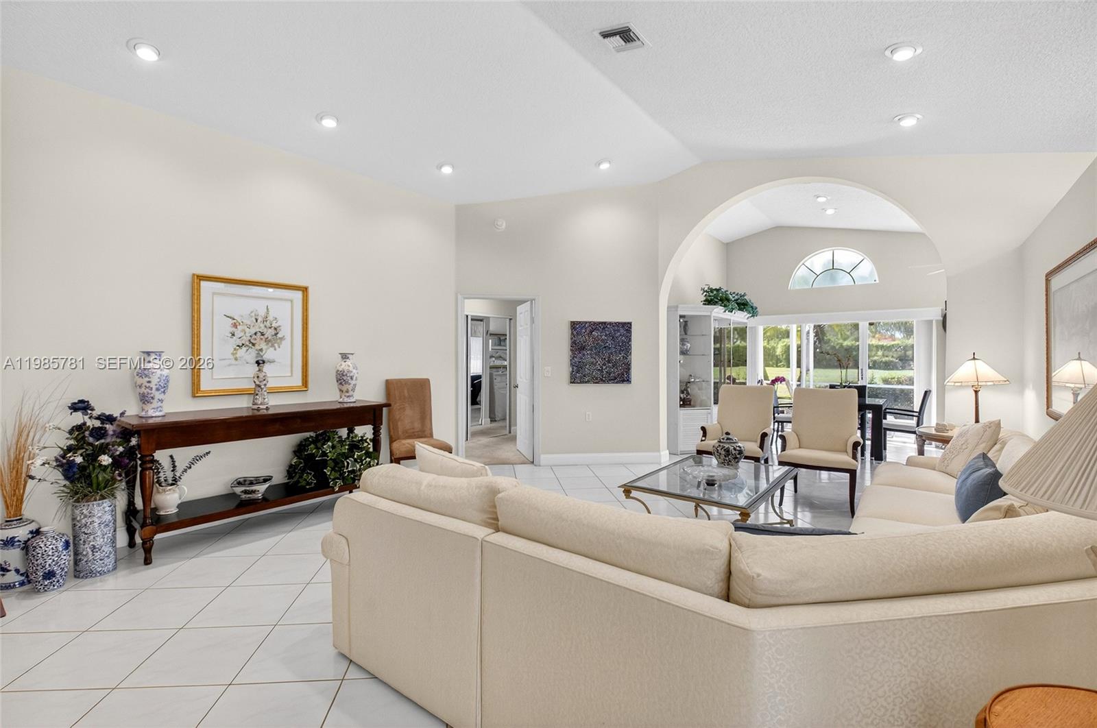 CORAL LAKES IV - Residential