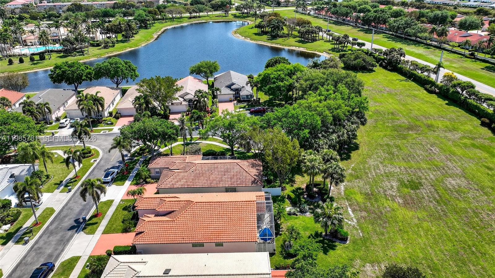 CORAL LAKES IV - Residential