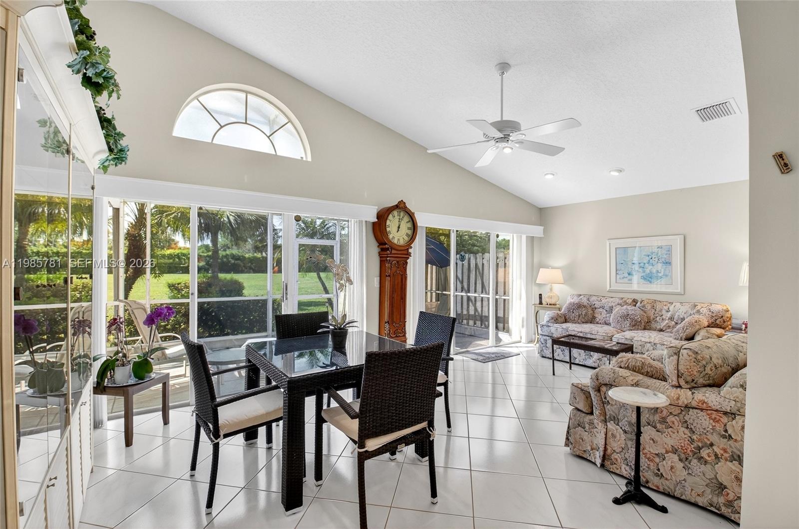 CORAL LAKES IV - Residential