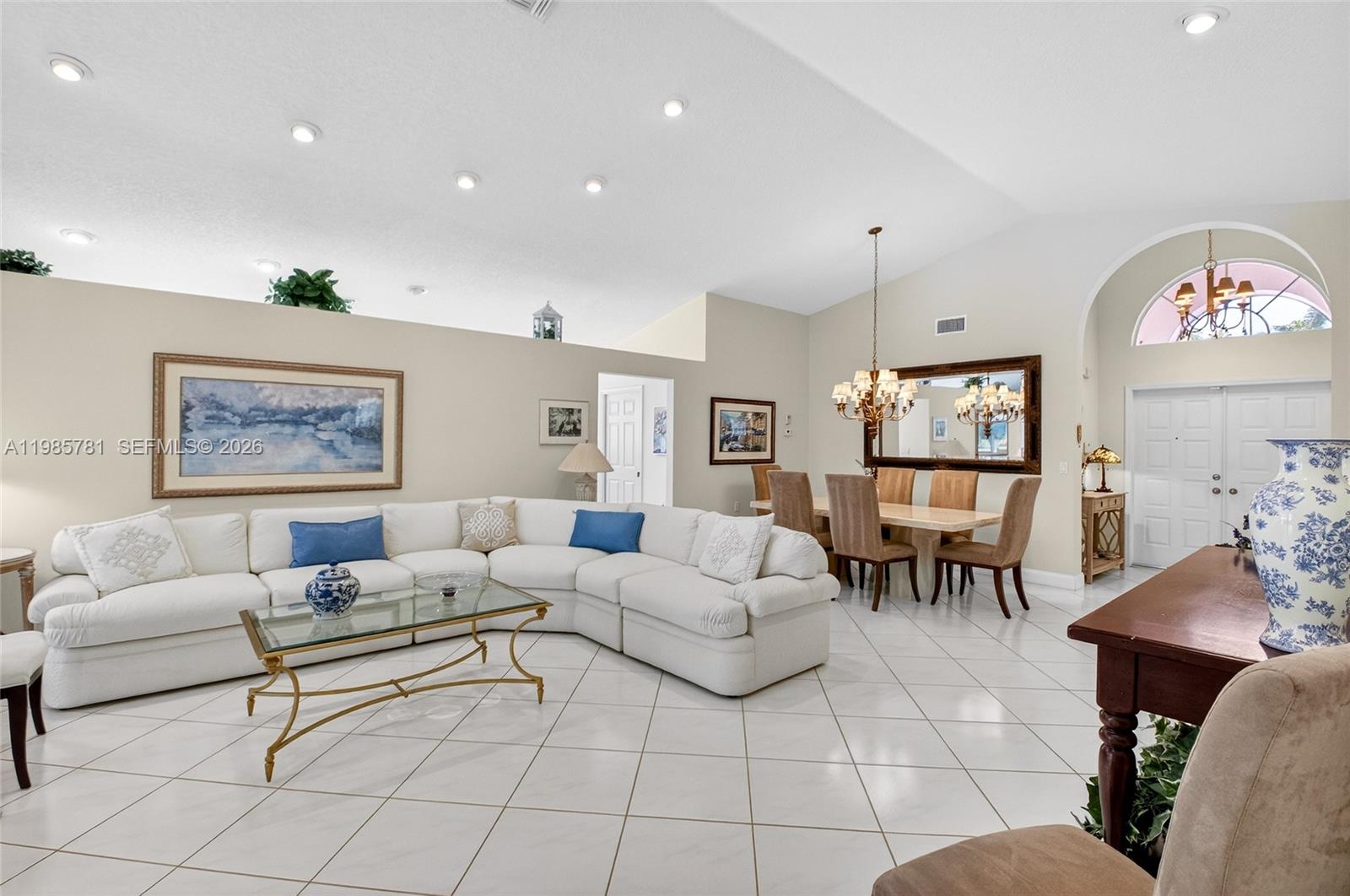 CORAL LAKES IV - Residential