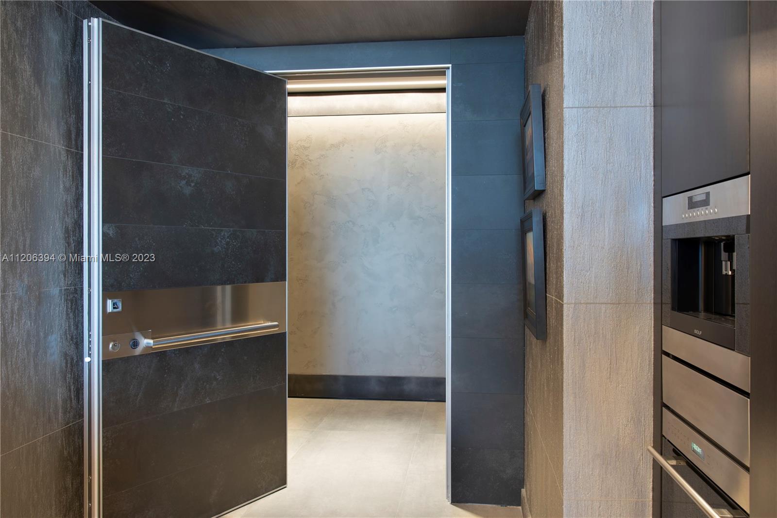 MUSE CONDO - Residential