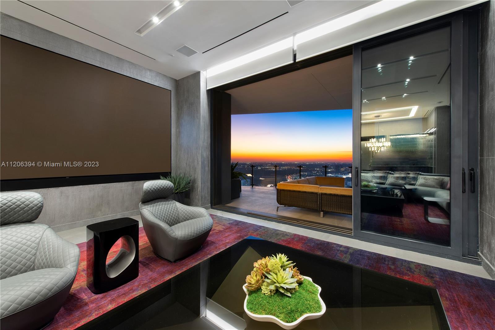 MUSE CONDO - Residential