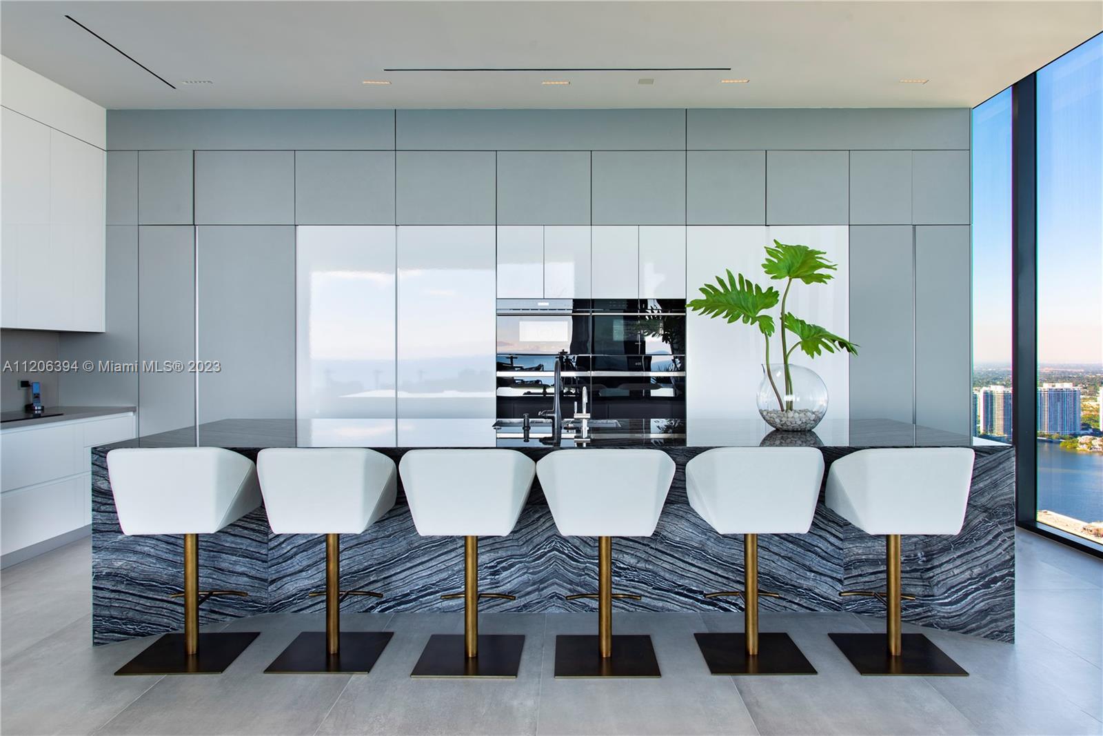 MUSE CONDO - Residential