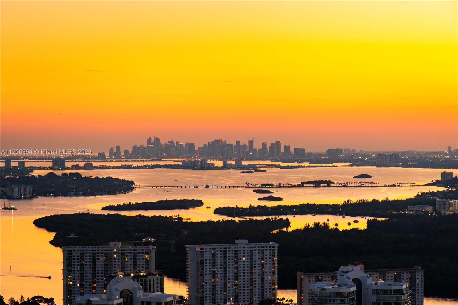 MUSE CONDO - Residential