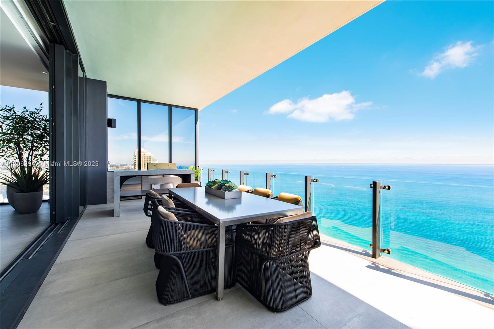 MUSE CONDO - Residential