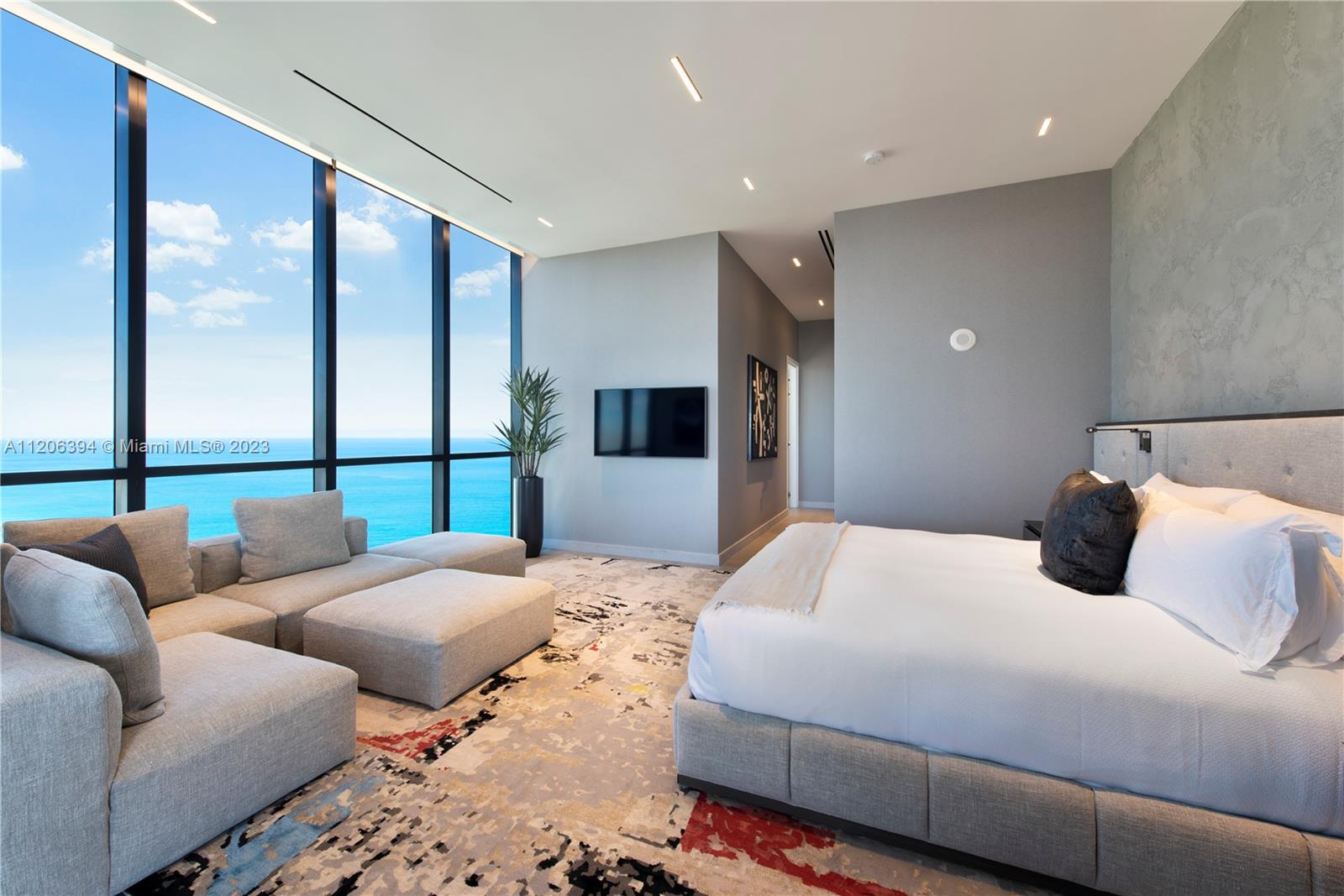 MUSE CONDO - Residential