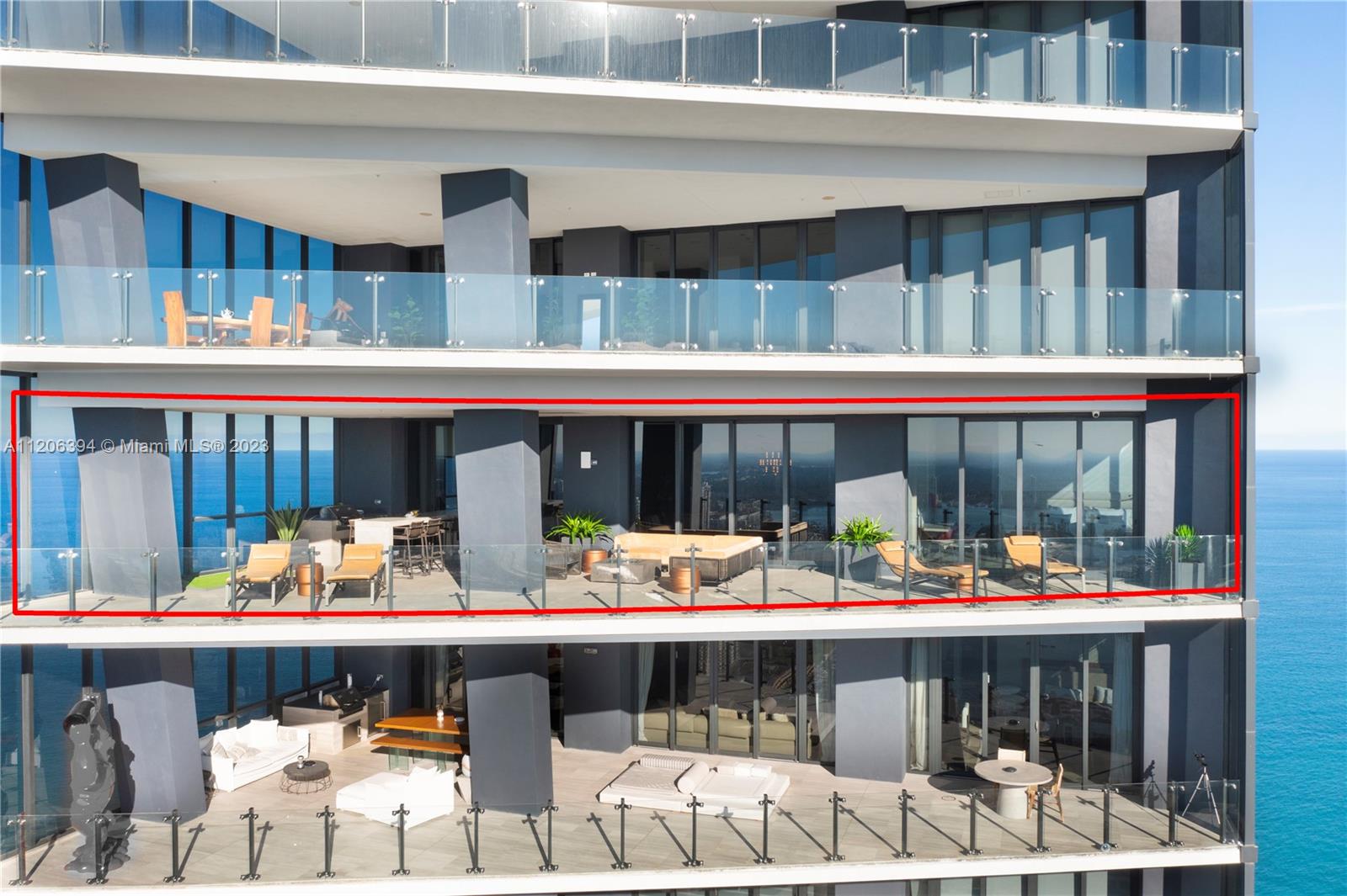 MUSE CONDO - Residential