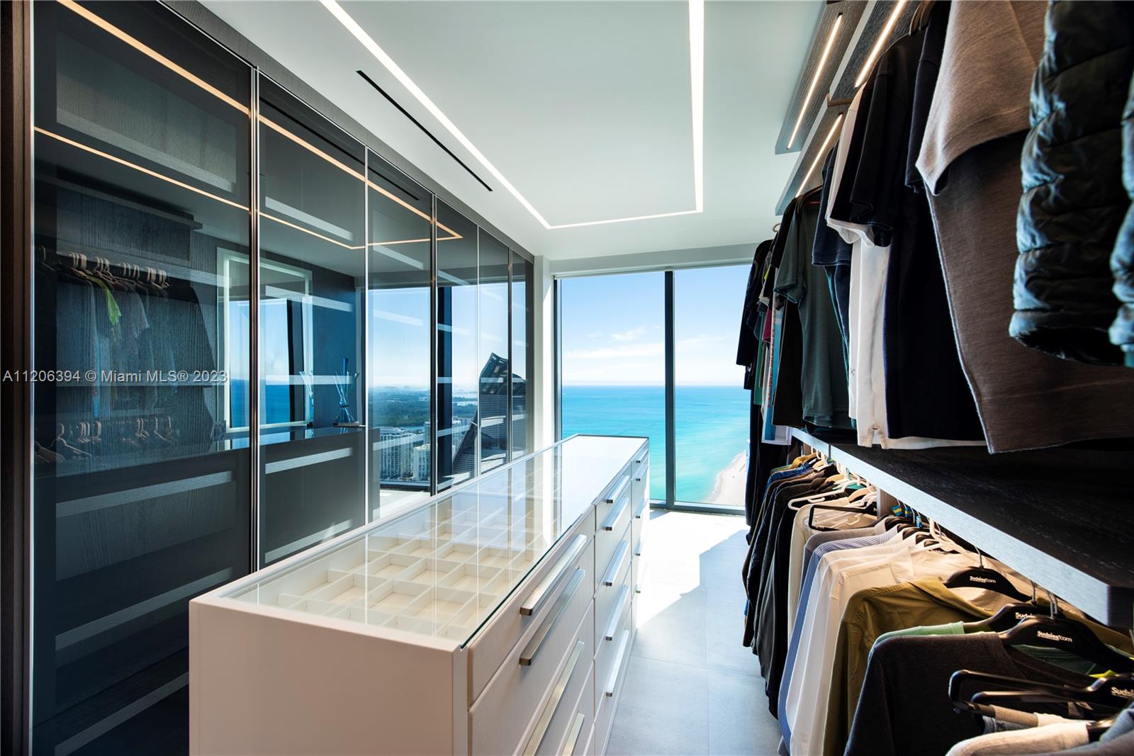 MUSE CONDO - Residential