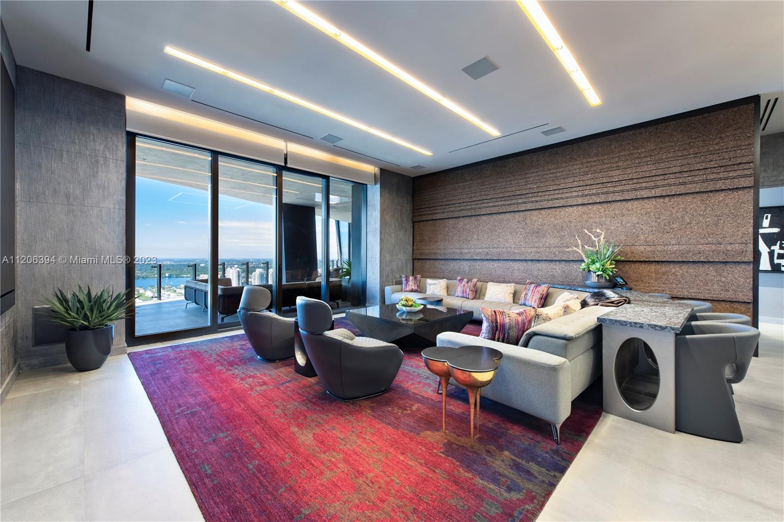 MUSE CONDO - Residential