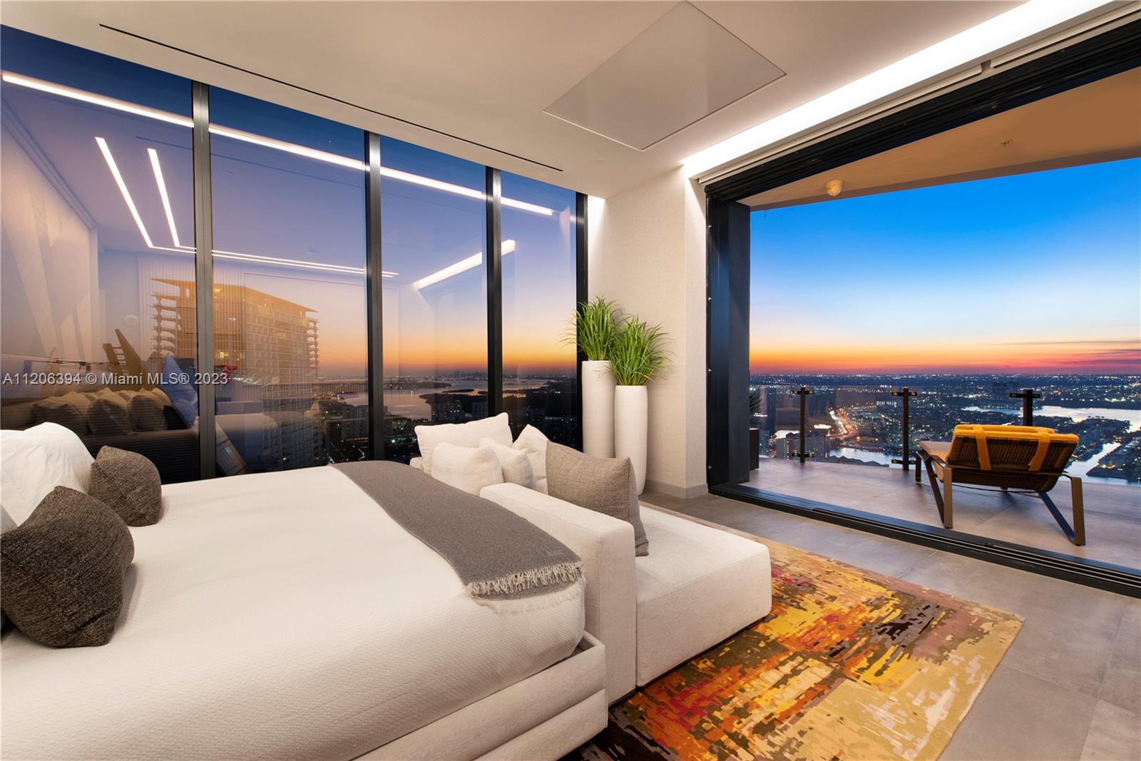 MUSE CONDO - Residential