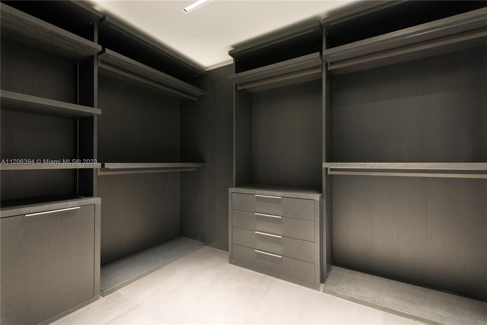 MUSE CONDO - Residential