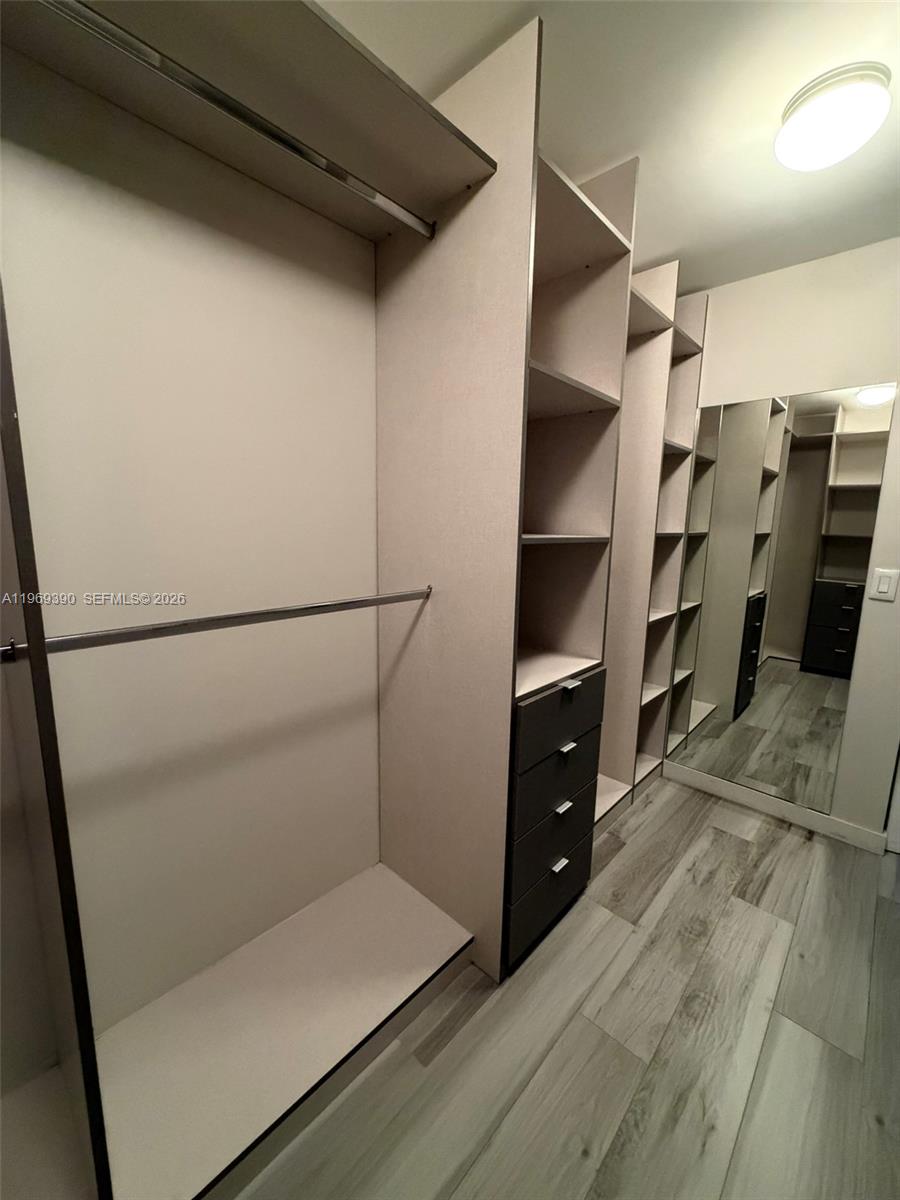 BISCAYNE BEACH CONDO - Residential