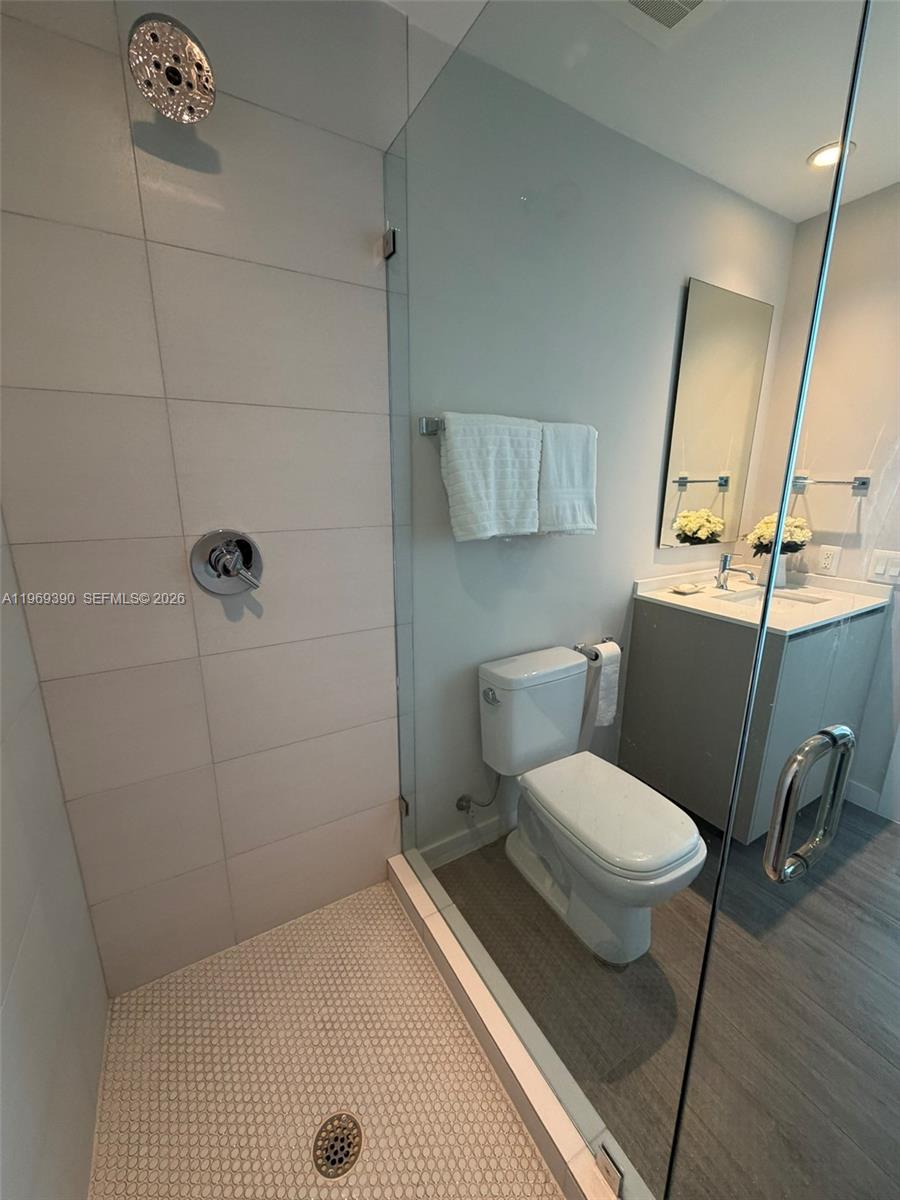 BISCAYNE BEACH CONDO - Residential