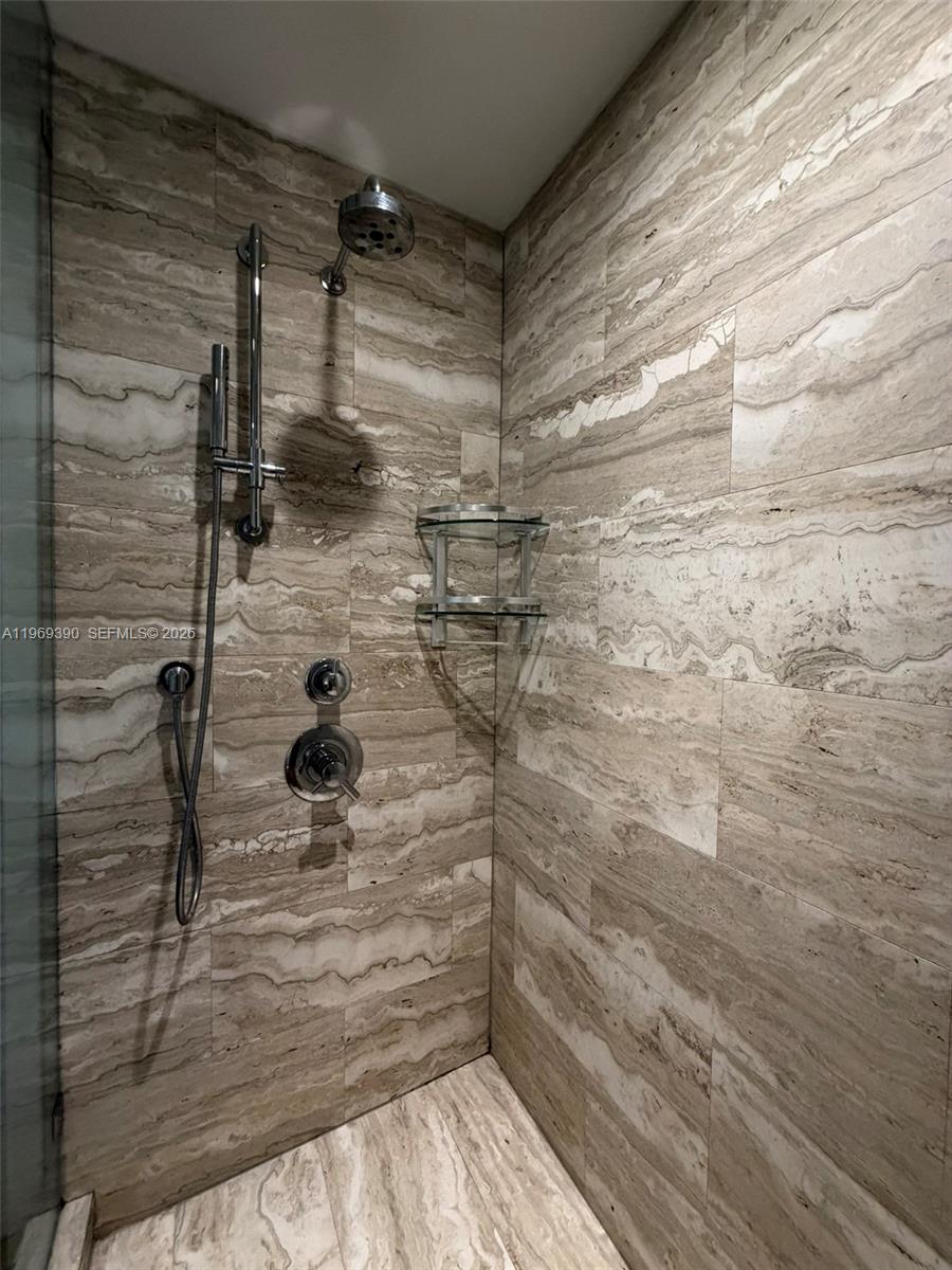 BISCAYNE BEACH CONDO - Residential