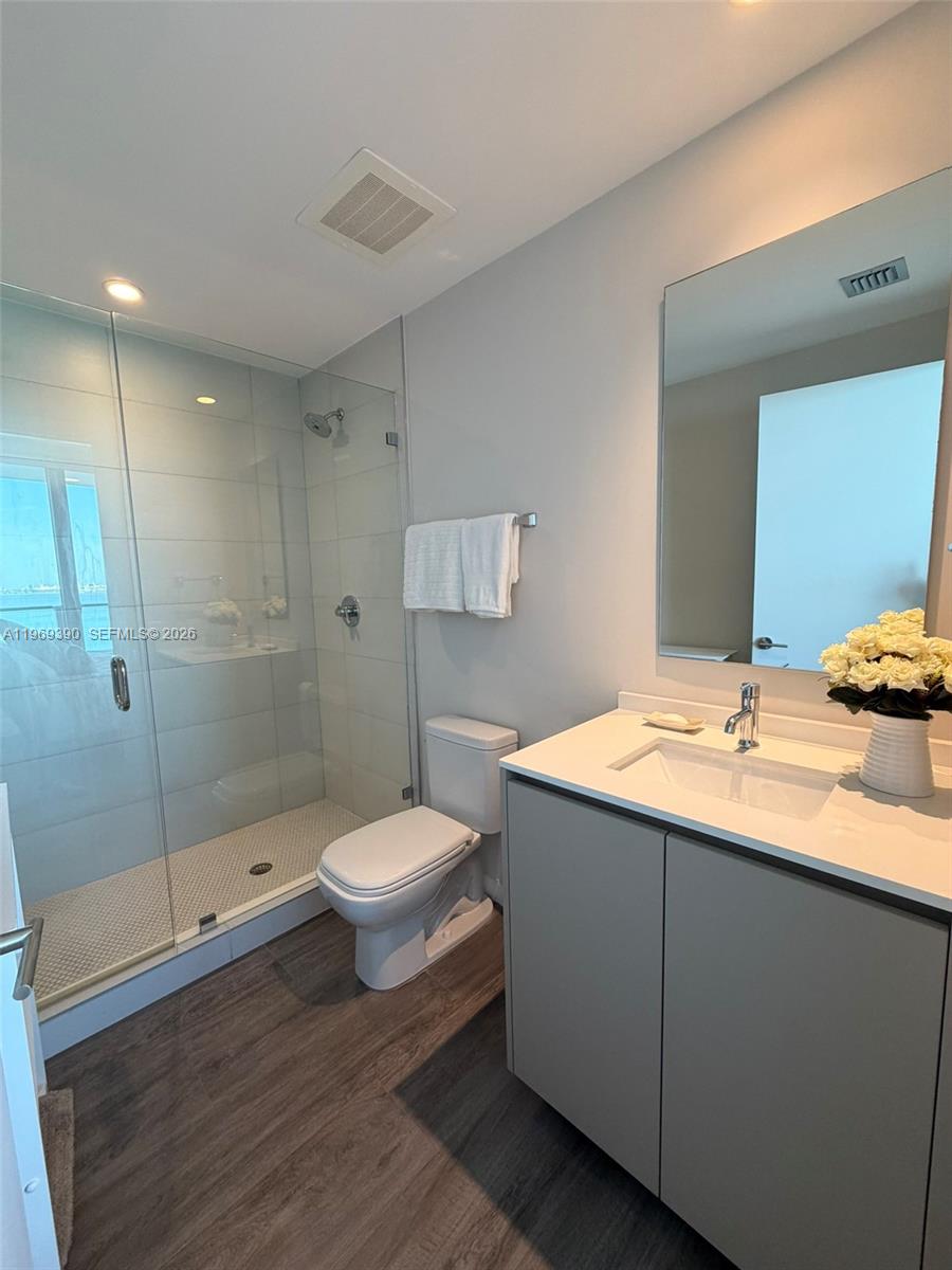 BISCAYNE BEACH CONDO - Residential