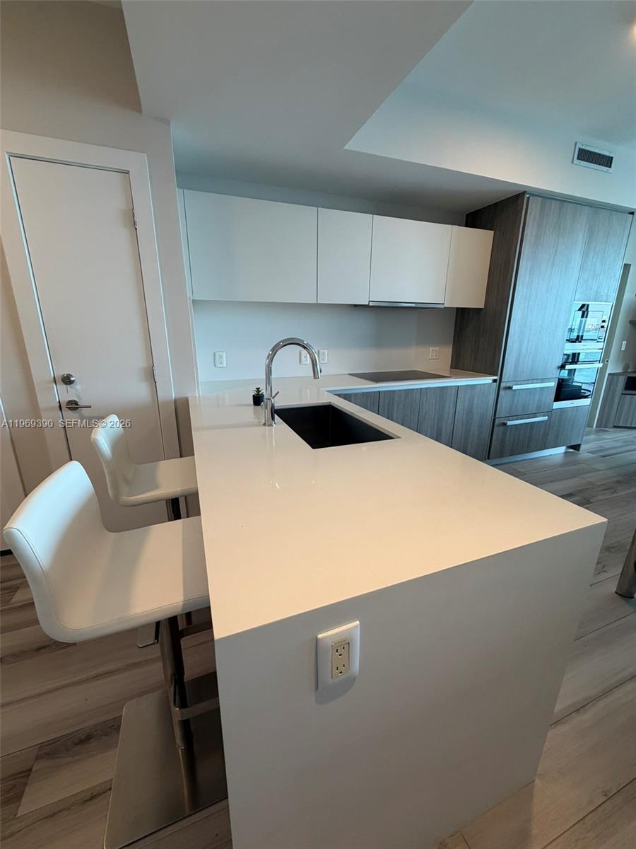 BISCAYNE BEACH CONDO - Residential