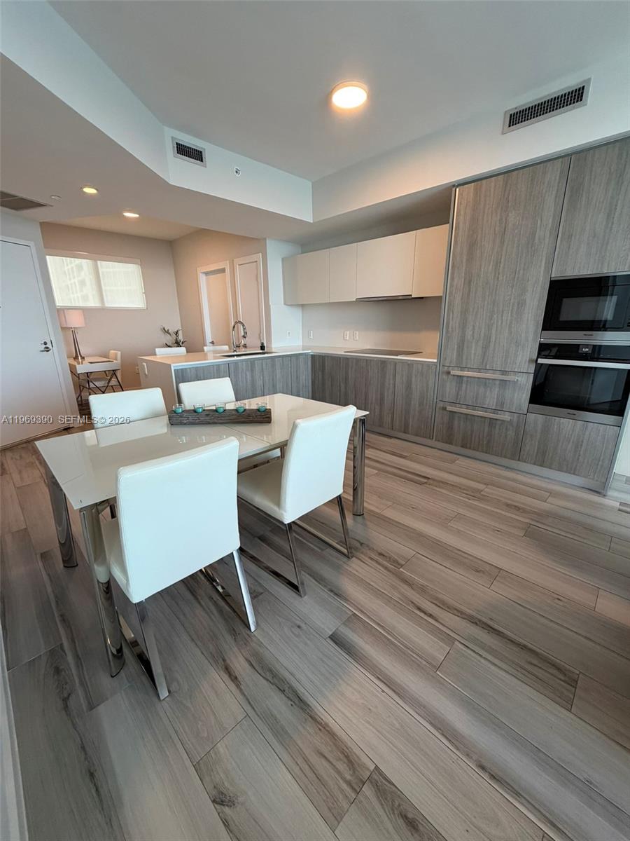 BISCAYNE BEACH CONDO - Residential