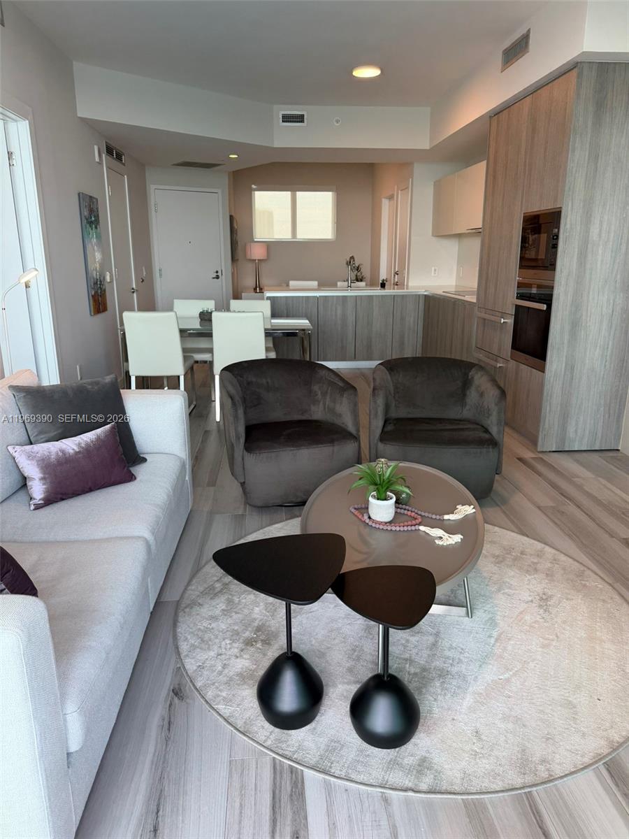 BISCAYNE BEACH CONDO - Residential