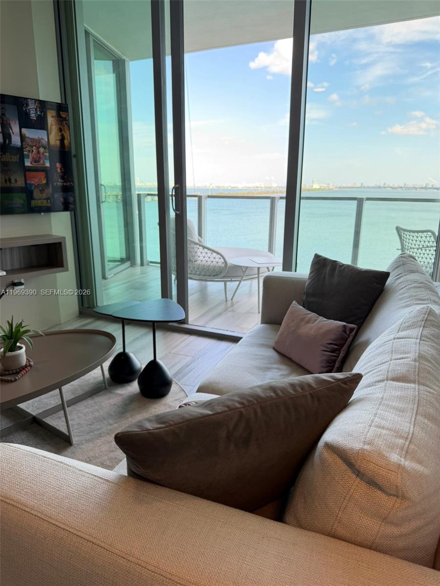 BISCAYNE BEACH CONDO - Residential