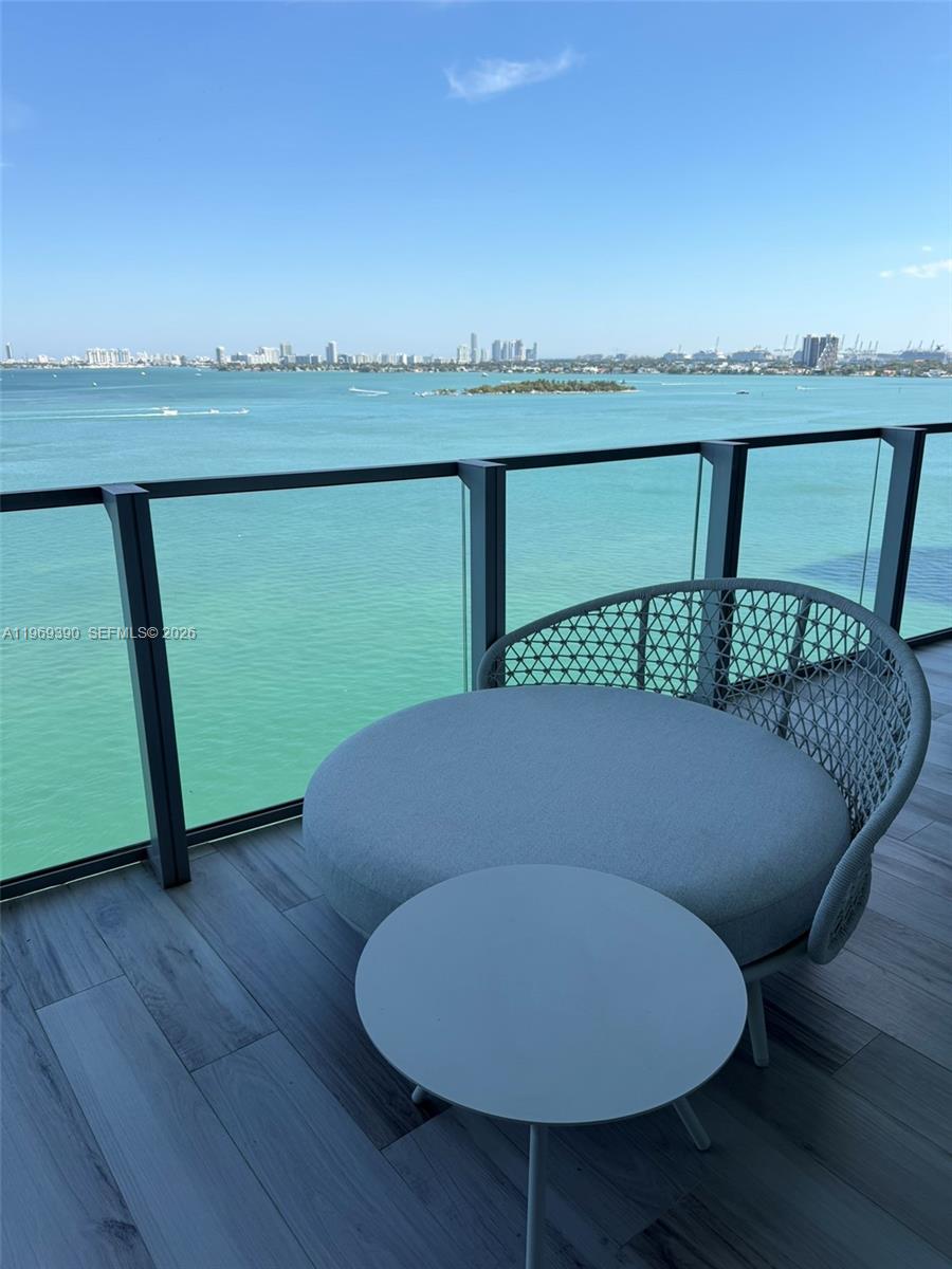 BISCAYNE BEACH CONDO - Residential