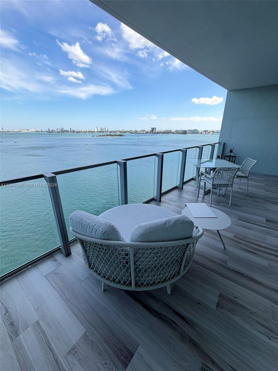 BISCAYNE BEACH CONDO - Residential