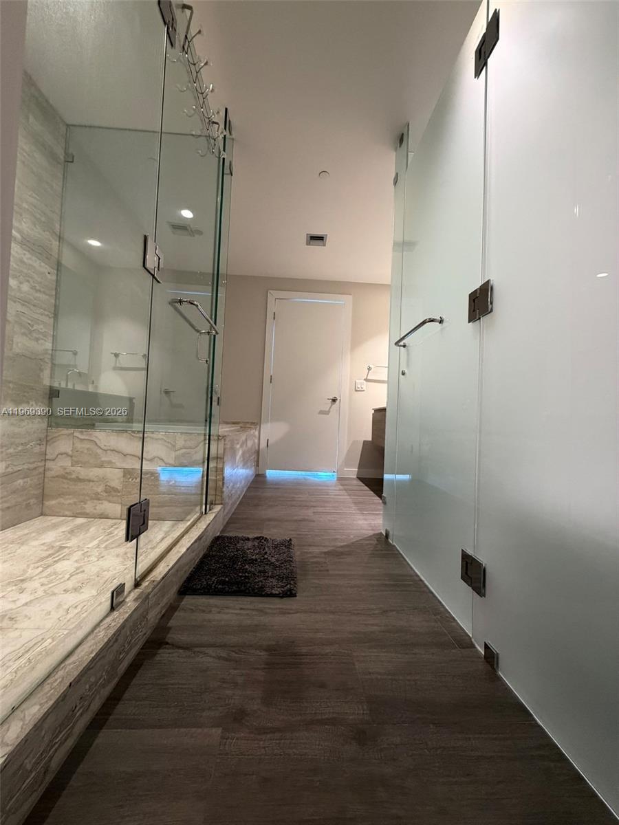 BISCAYNE BEACH CONDO - Residential