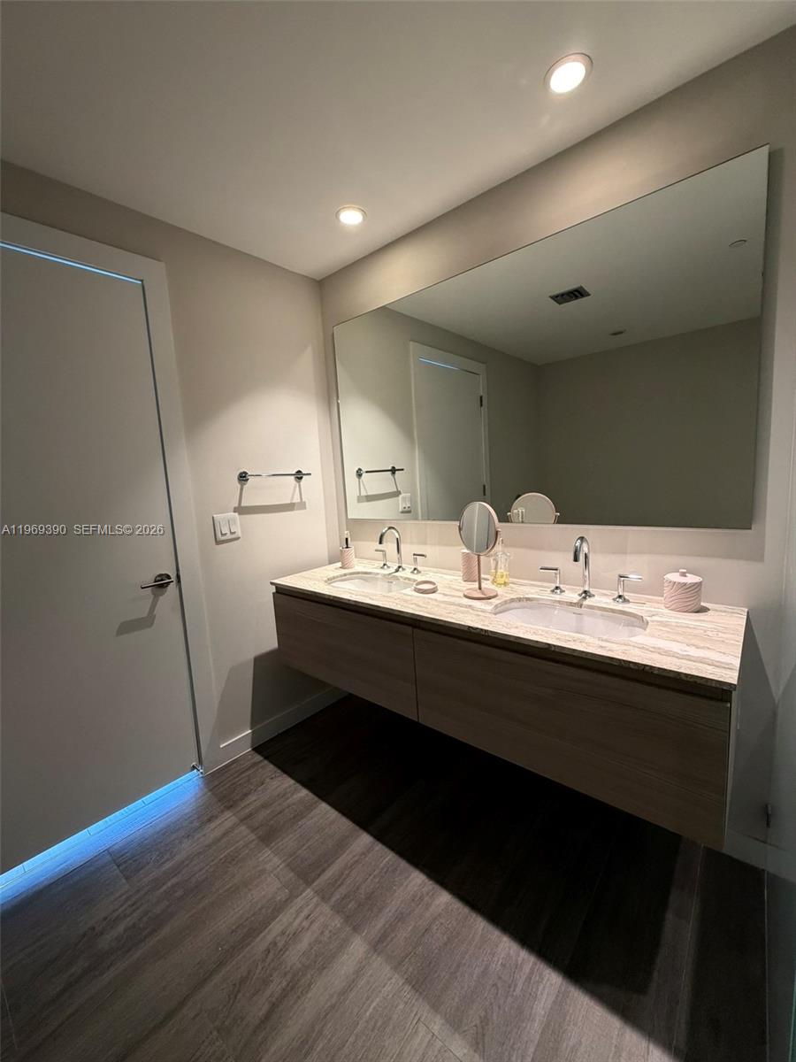 BISCAYNE BEACH CONDO - Residential