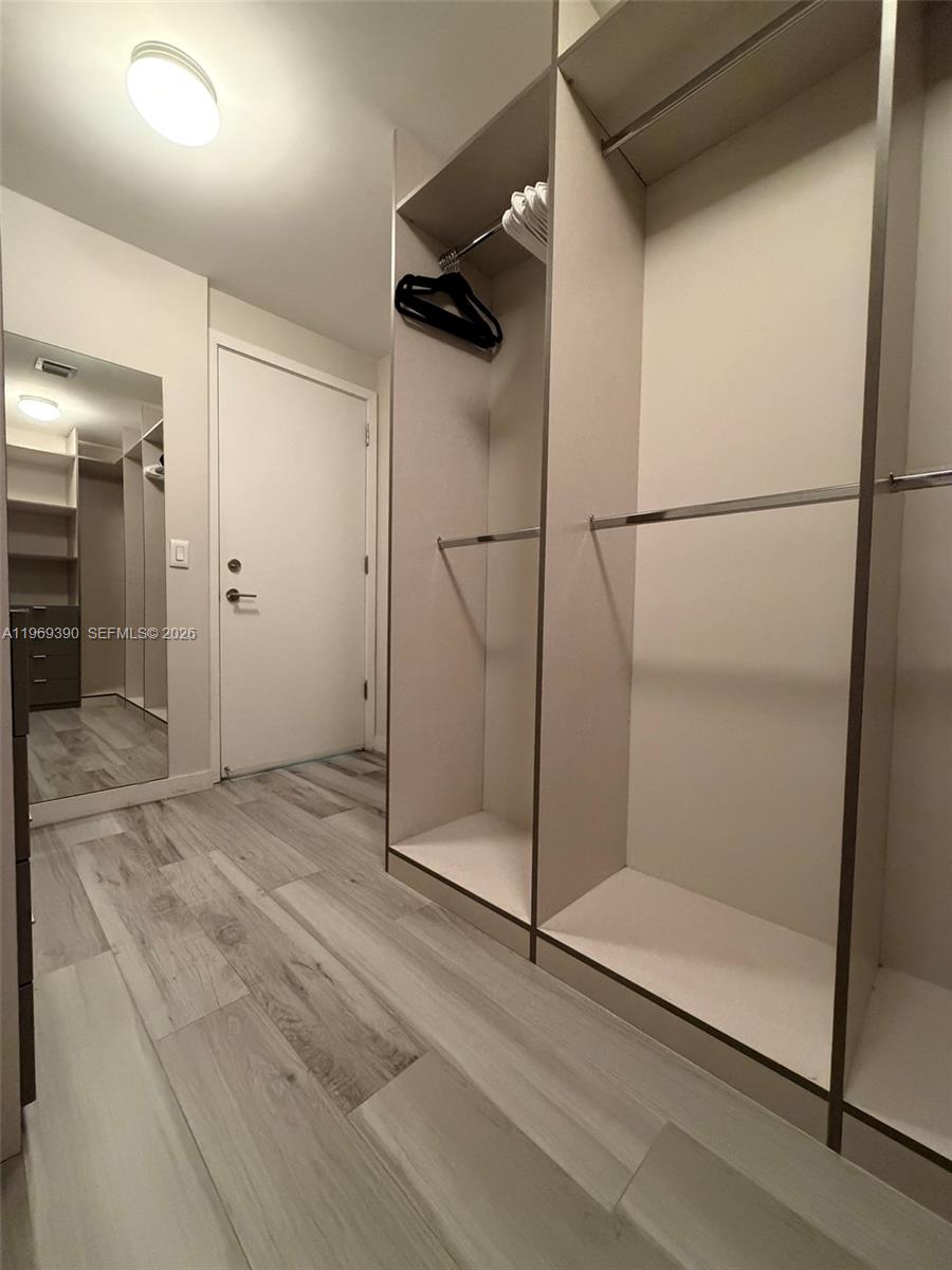 BISCAYNE BEACH CONDO - Residential