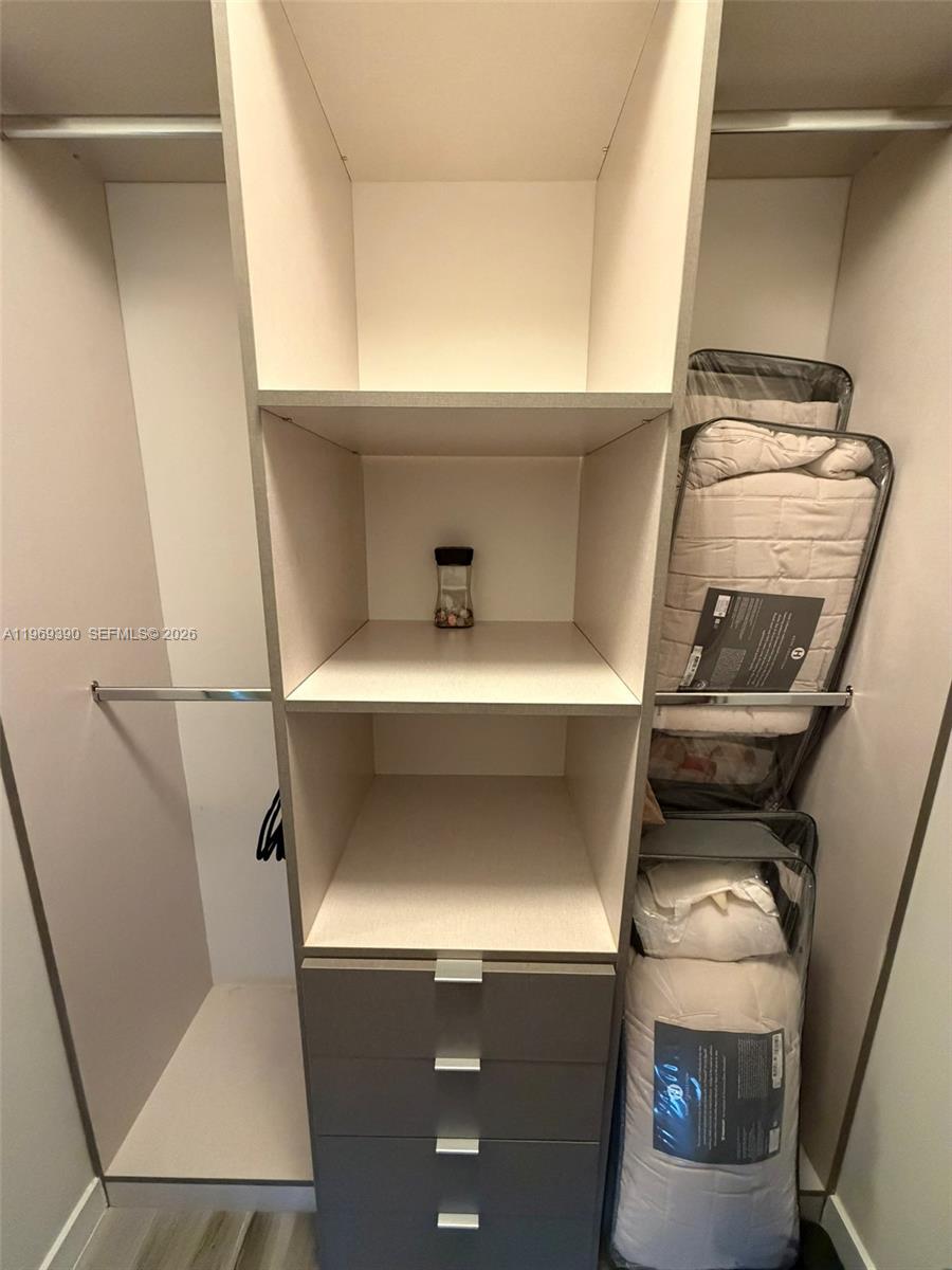 BISCAYNE BEACH CONDO - Residential