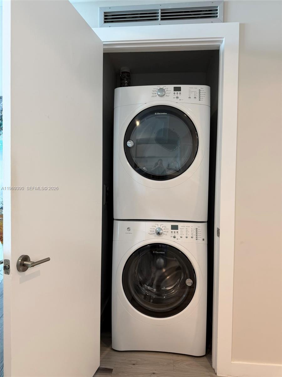 BISCAYNE BEACH CONDO - Residential