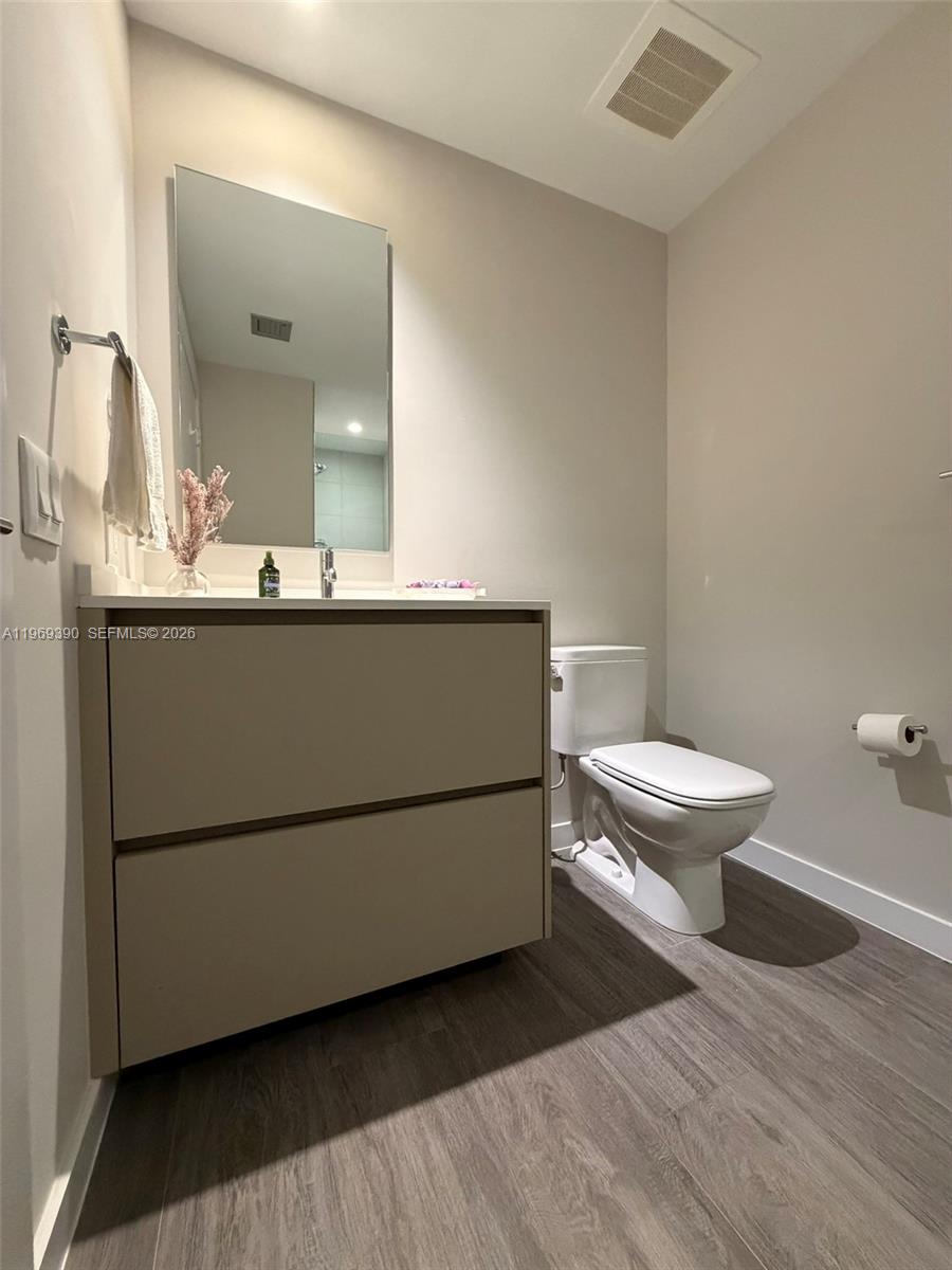 BISCAYNE BEACH CONDO - Residential