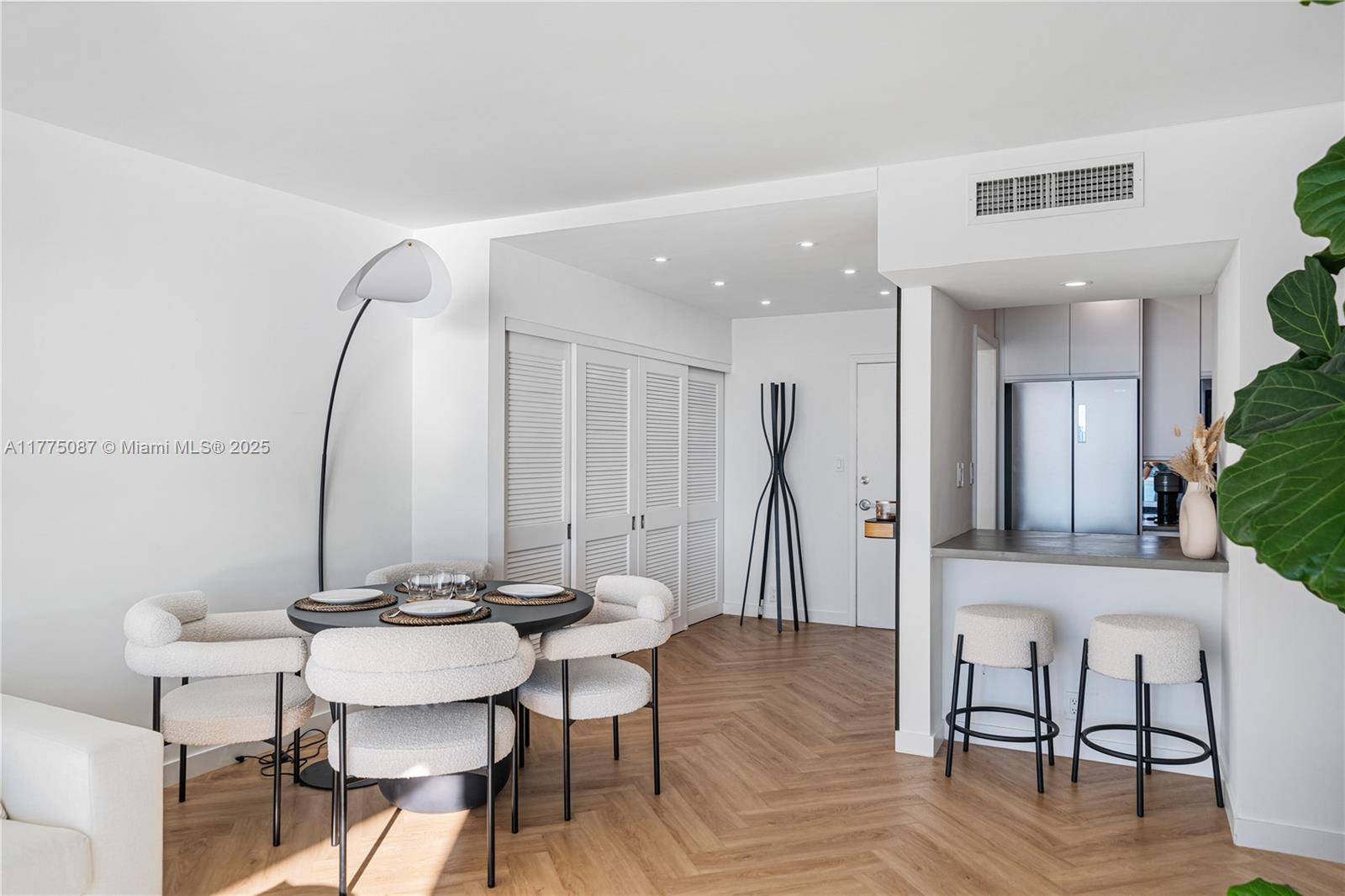 MIRADOR 1000 CONDO - Residential Lease