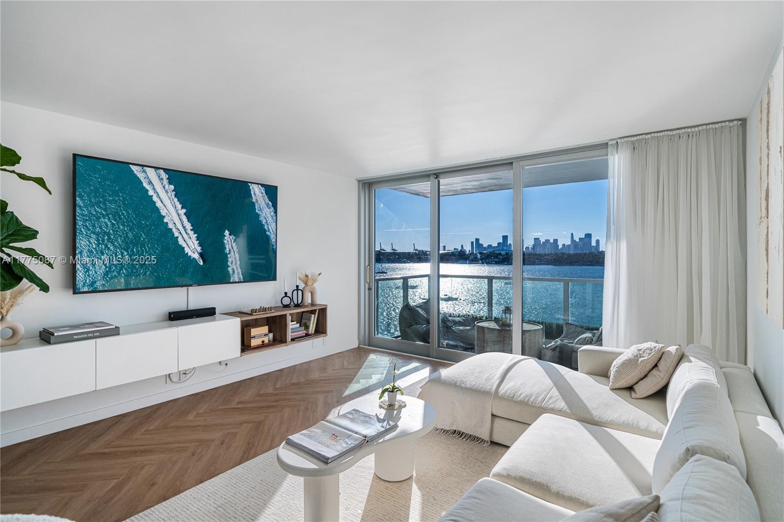 MIRADOR 1000 CONDO - Residential Lease