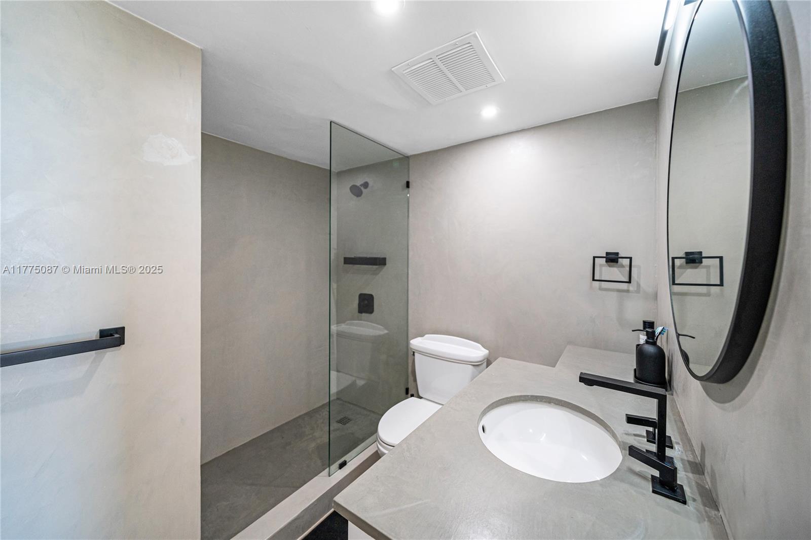 MIRADOR 1000 CONDO - Residential Lease