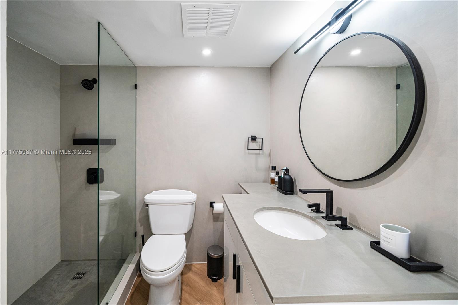 MIRADOR 1000 CONDO - Residential Lease